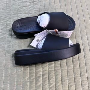 New Crocs Brooklyn Wedge